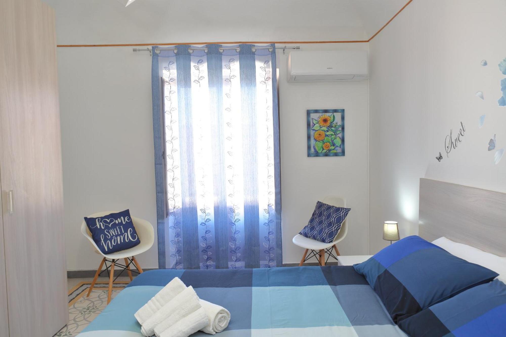 Terrazza Del Cortile - By Vacation Service Чефалу Екстериор снимка